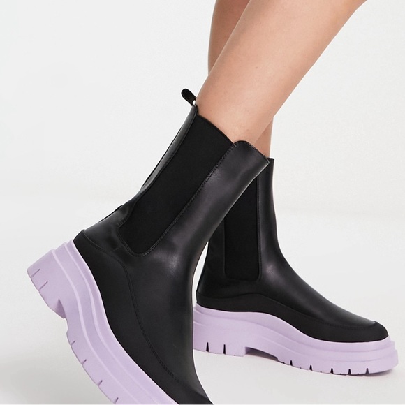 Awesome Chunky Chelsea Boots - Black with lilac soles!! - Picture 2 of 6